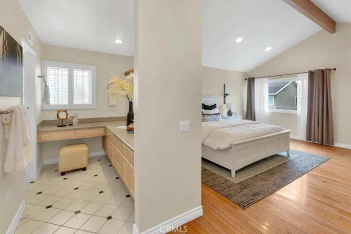 18207 Leaf Circle, Huntington Beach, California 92648