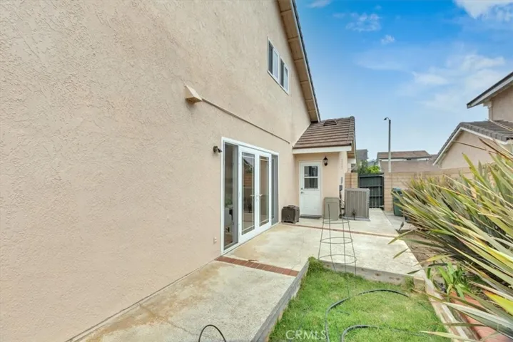 18207 Leaf Circle, Huntington Beach, California 92648