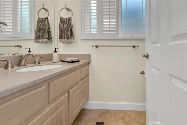 18207 Leaf Circle, Huntington Beach, California 92648
