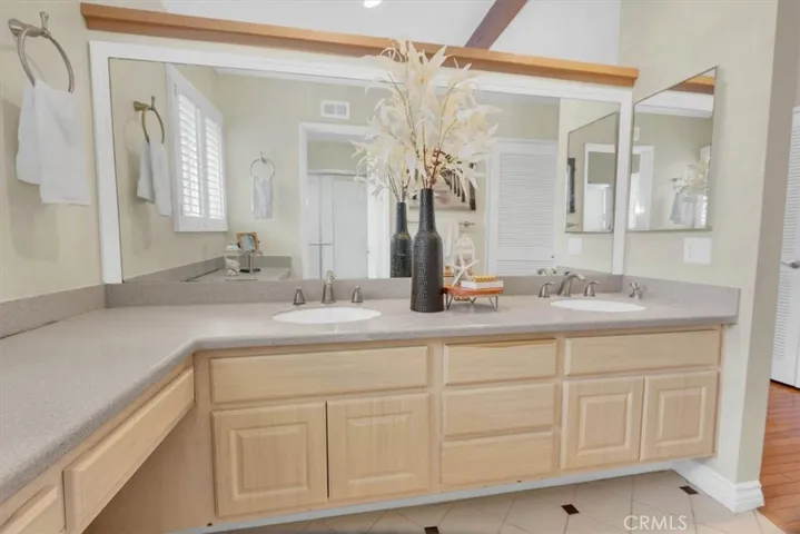 18207 Leaf Circle, Huntington Beach, California 92648