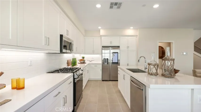 Photos shown are of model only- not actual homesite.