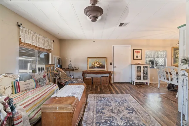 1218 Cleveland Avenue 153, Madera, California 93638