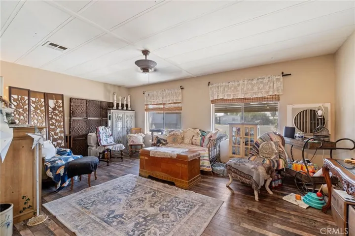1218 Cleveland Avenue 153, Madera, California 93638