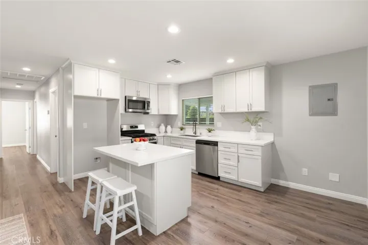 3550 Washington Street, Riverside, California 92504