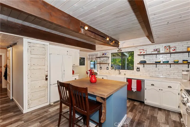 684 Elm St, Big Bear Lake, California 92315