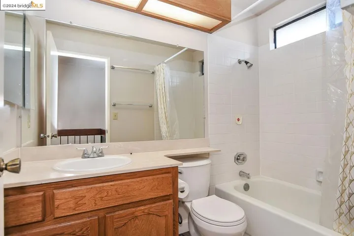 112 Buckley Court, Hercules, California 94547