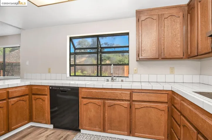 112 Buckley Court, Hercules, California 94547