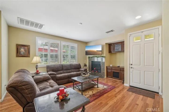 15813 Mcintosh Avenue, Chino, California 91708