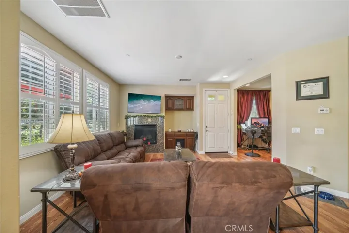 15813 Mcintosh Avenue, Chino, California 91708