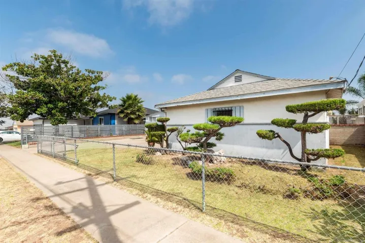 5704 Dream St, San Diego, California 92114