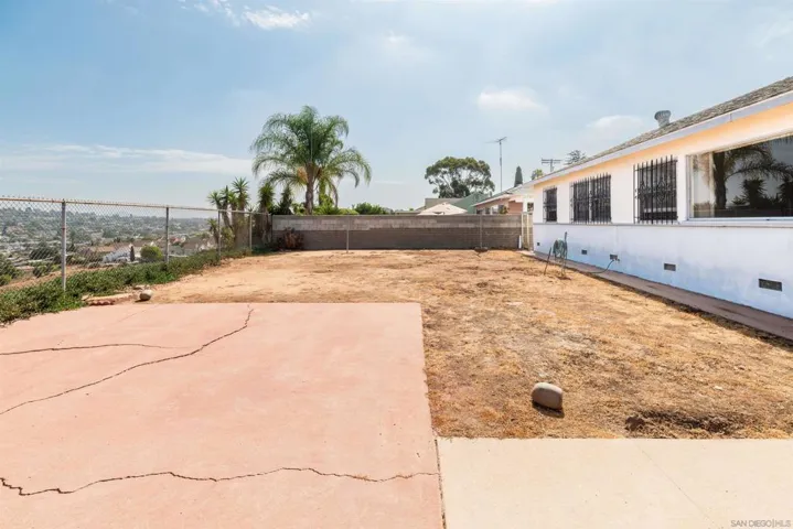 5704 Dream St, San Diego, California 92114