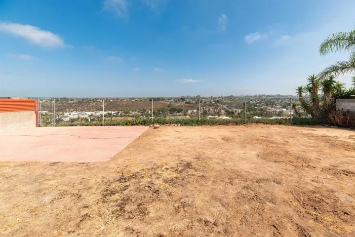 5704 Dream St, San Diego, California 92114