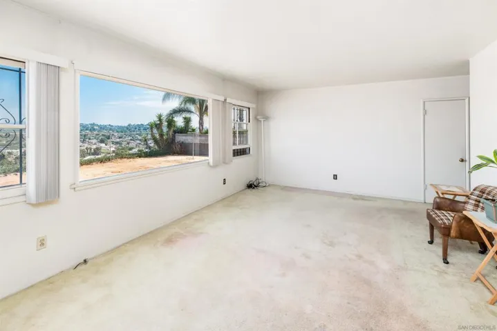 5704 Dream St, San Diego, California 92114