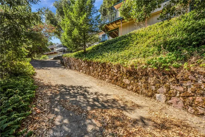 3095 S Lake Drive, Kelseyville, California 95451