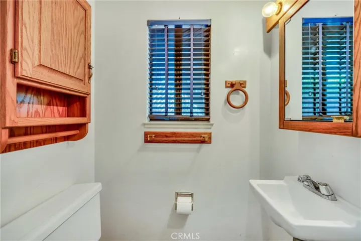 3095 S Lake Drive, Kelseyville, California 95451