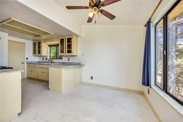 3095 S Lake Drive, Kelseyville, California 95451