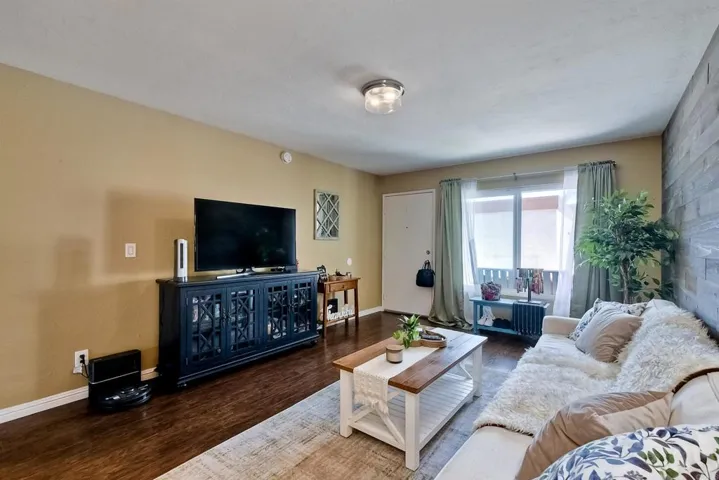 113 Candice Place, Vista, California 92083