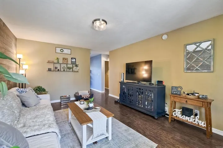 113 Candice Place, Vista, California 92083