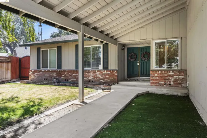 9219 Neville Way, Stockton, California 95209