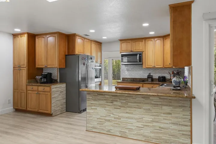 9219 Neville Way, Stockton, California 95209