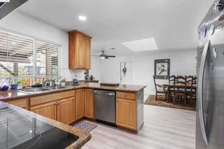 9219 Neville Way, Stockton, California 95209