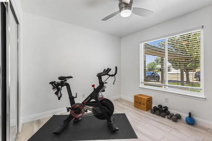 9219 Neville Way, Stockton, California 95209