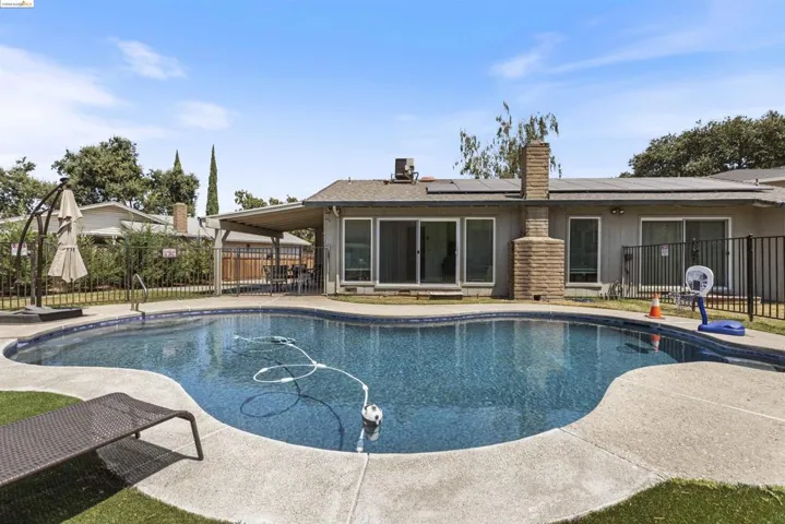 9219 Neville Way, Stockton, California 95209
