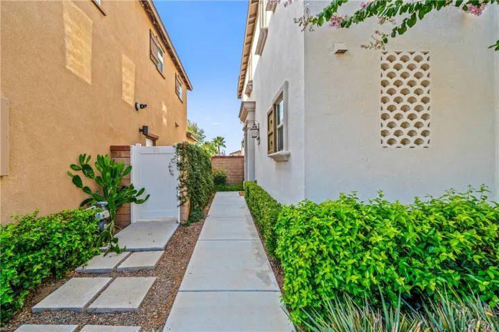 30432 Village Knoll Drive, Menifee, California 92584