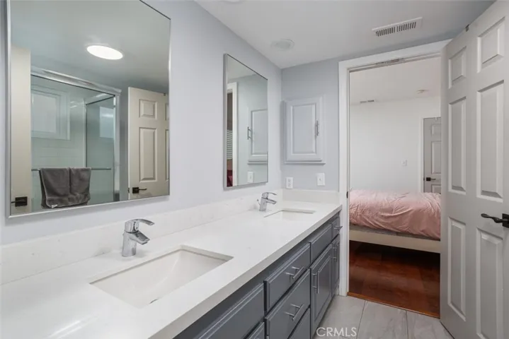 222 Larsson Street, Manhattan Beach, California 90266