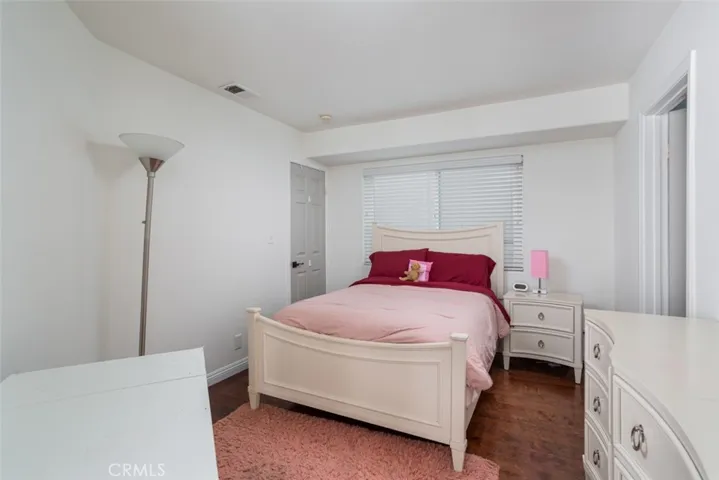 222 Larsson Street, Manhattan Beach, California 90266