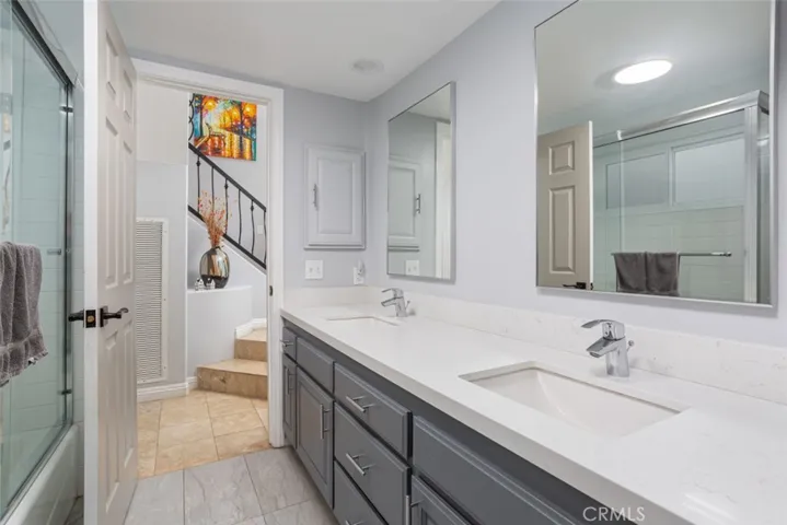 222 Larsson Street, Manhattan Beach, California 90266