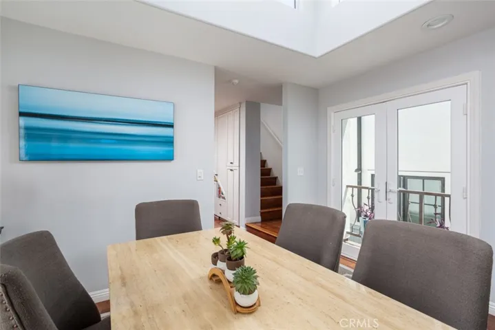 222 Larsson Street, Manhattan Beach, California 90266