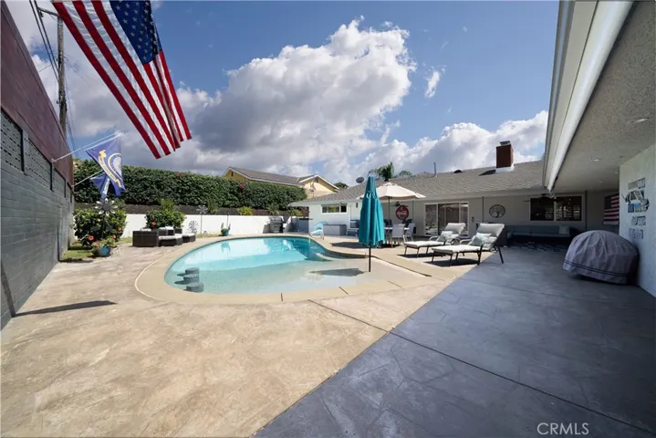 105 Eseverri Lane, La Habra Heights, California 90631