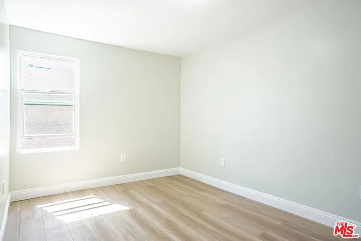1241 W 110th Street, Los Angeles, California 90044