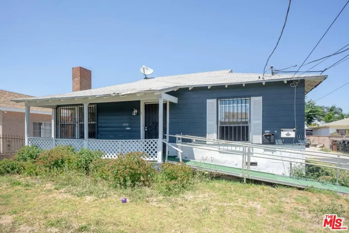 1241 W 110th Street, Los Angeles, California 90044