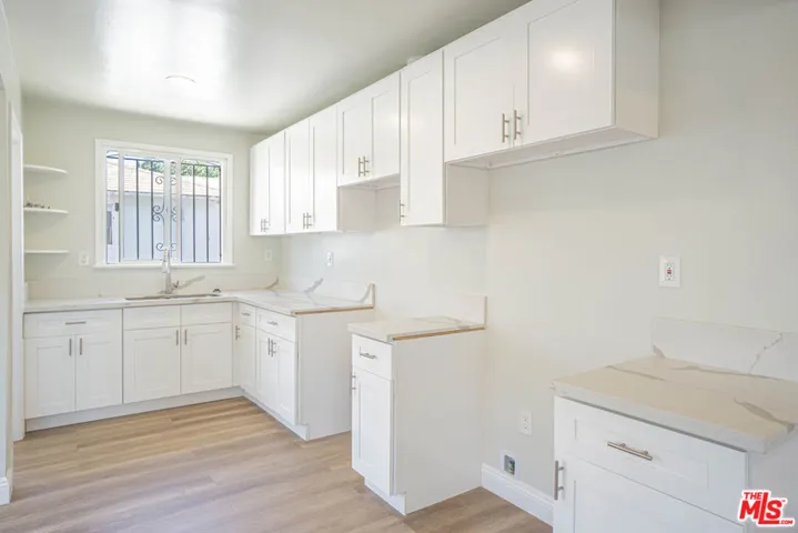 1241 W 110th Street, Los Angeles, California 90044