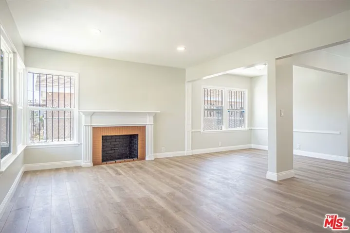 1241 W 110th Street, Los Angeles, California 90044