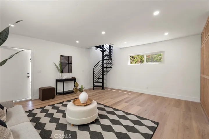362 Ultimo Avenue, Long Beach, California 90814