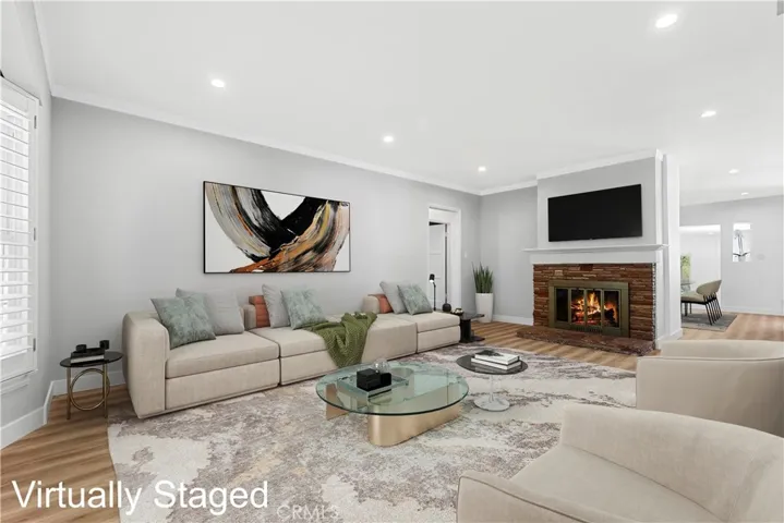 1115 N Catalina Street, Burbank, California 91505