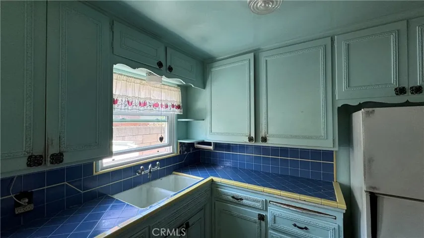 20141 Spruce Avenue, Newport Beach, California 92660