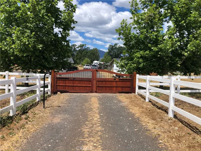 21369 Santa Clara Road, Middletown, California 95461