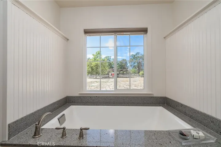 21369 Santa Clara Road, Middletown, California 95461