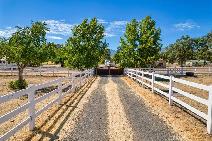 21369 Santa Clara Road, Middletown, California 95461
