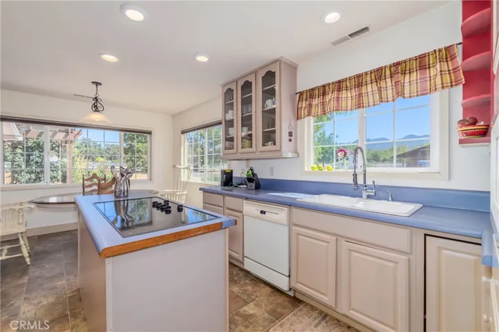 21369 Santa Clara Road, Middletown, California 95461