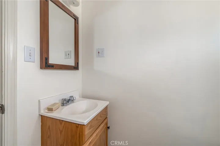 21369 Santa Clara Road, Middletown, California 95461