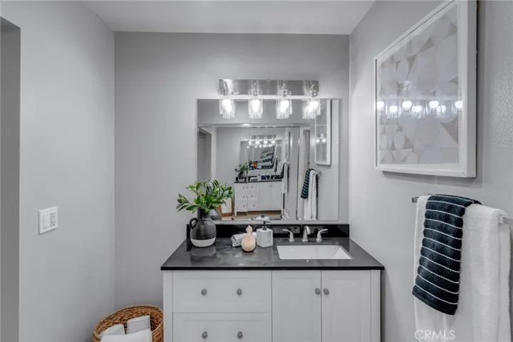 7740 Redlands Street M1080, Playa Del Rey, California 90293