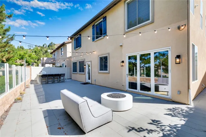 2262 N Faircliff Drive, Orange, California 92867