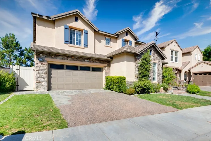 2262 N Faircliff Drive, Orange, California 92867