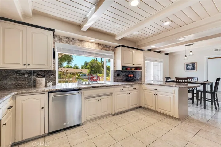 10042 Donna Avenue, Northridge, California 91324