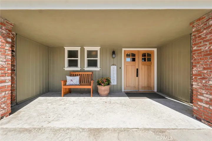 10042 Donna Avenue, Northridge, California 91324